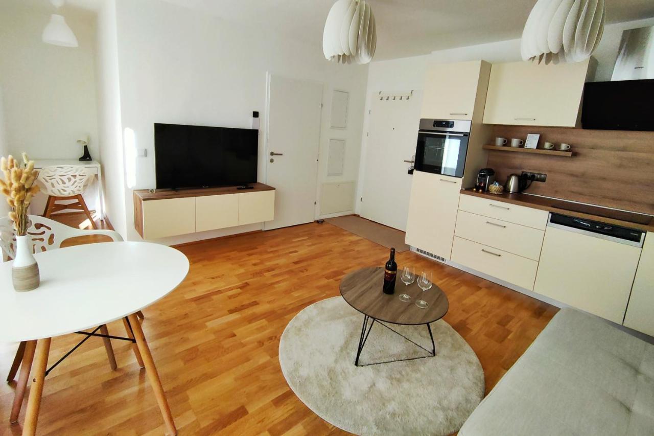 Luma Apartment Near Schoenbrunn With Parking Wiedeń Zewnętrze zdjęcie