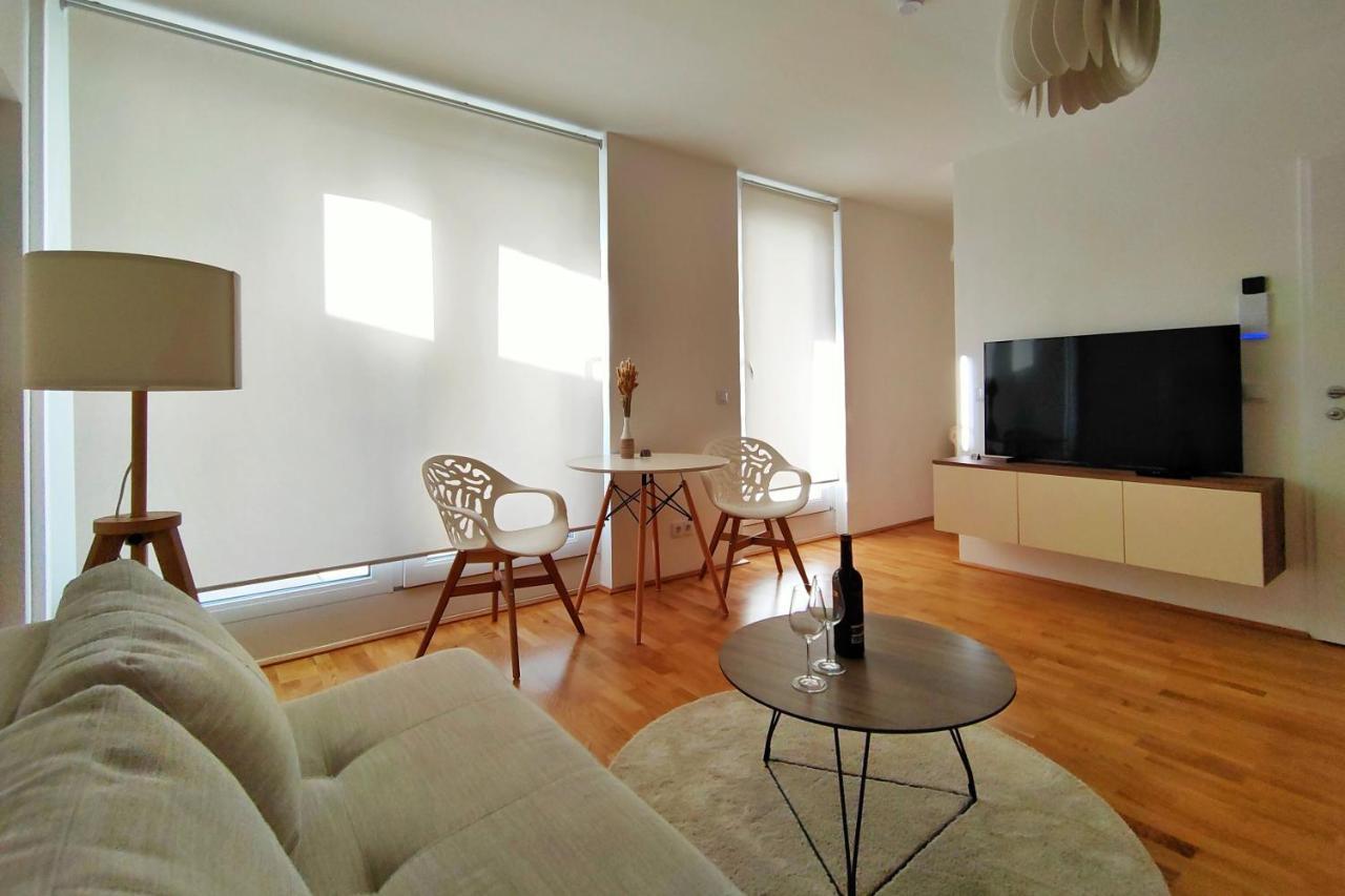 Luma Apartment Near Schoenbrunn With Parking Wiedeń Zewnętrze zdjęcie